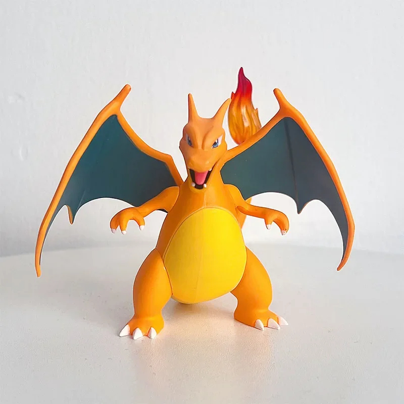 Miniatura Charizard 3